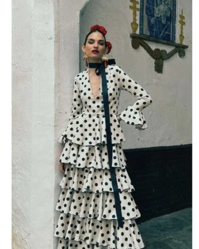 LBF Traje flamenca multivolante lycra bioelastica. Talla 42