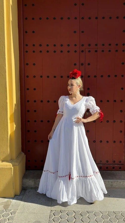 LBF Traje de flamenca Bata farolillo huelva perforada cinta. Talla 36 - Imagen 2