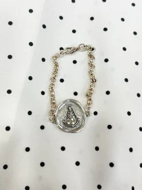 Pulsera Virgen del Rocio plata y nácar