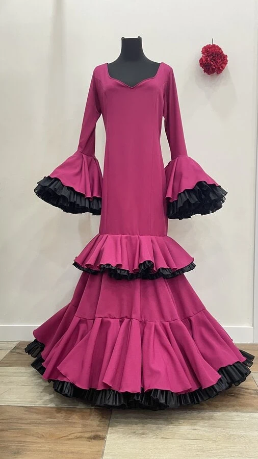 LBF Traje de flamenca Alejandra strech . Talla 42,46 y 48