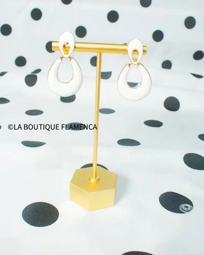 Pendientes niña