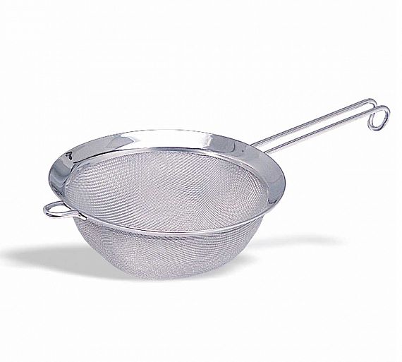 pujadas-colador-1-2-bola-01.jpg