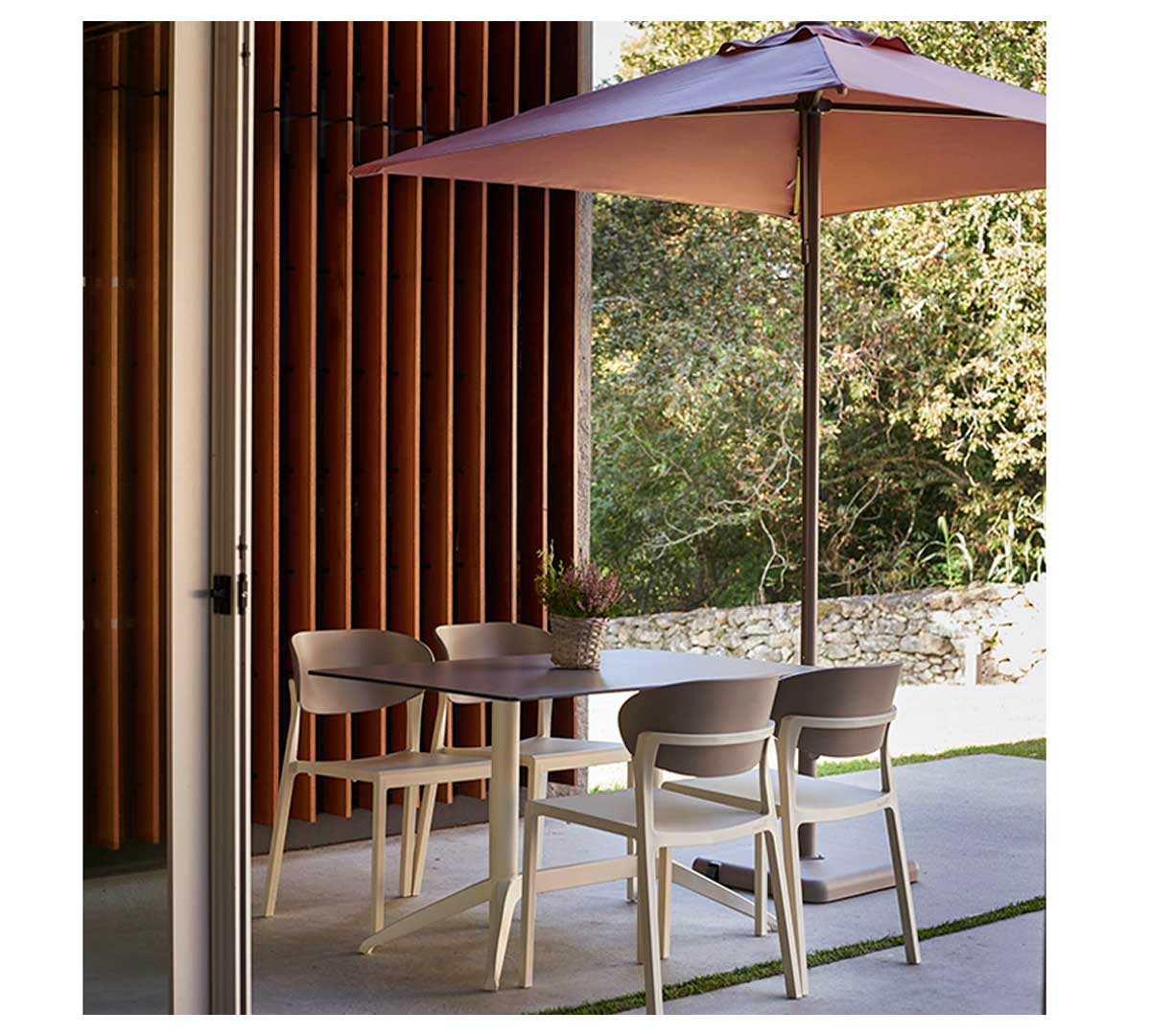 ezpeleta-parasol-eolo-sunbrella-2-5-08.jpg