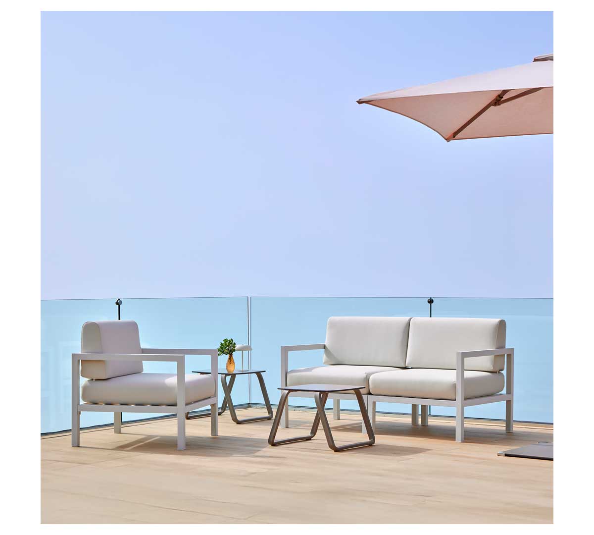 ezpeleta-sofa-marine-04.jpg